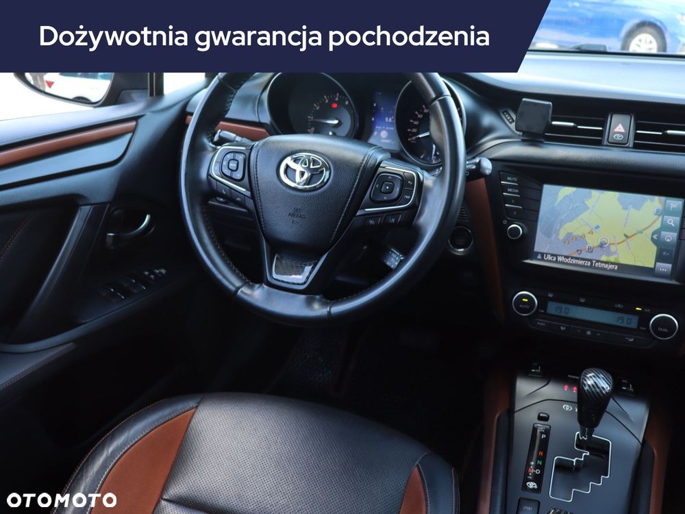 Toyota Avensis - 9
