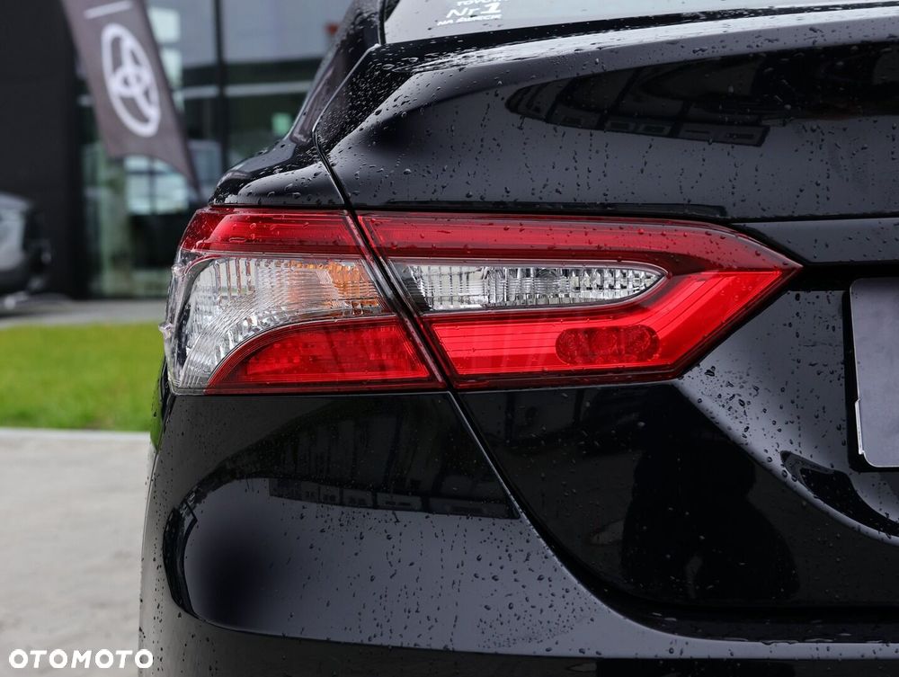 Toyota Camry 2.5 Hybrid Comfort CVT - 11
