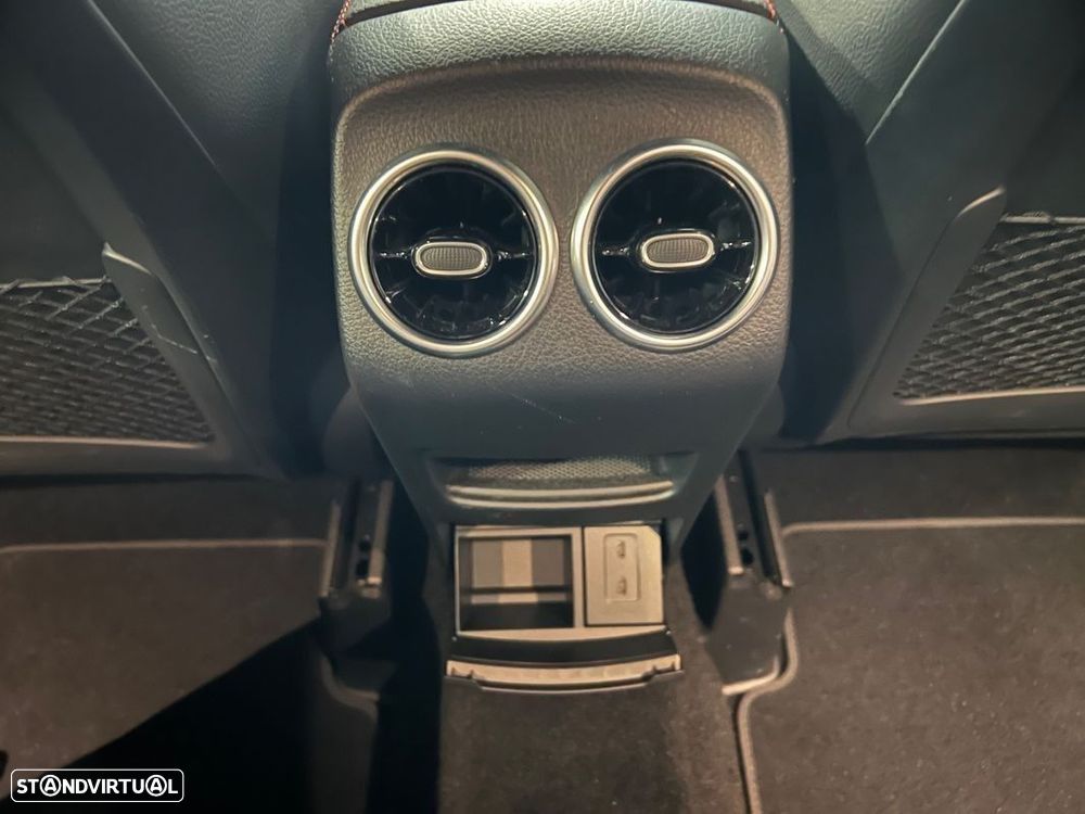 Mercedes-Benz GLA 250 e 8G-DCT AMG Line - 18