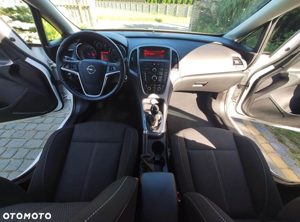 Opel Astra 2.0 CDTI DPF Color Edition - 15