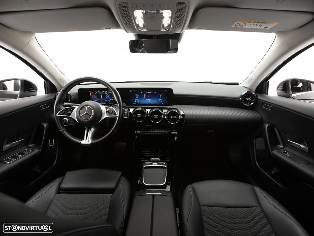 Mercedes-Benz A 250 e — fotografia 6