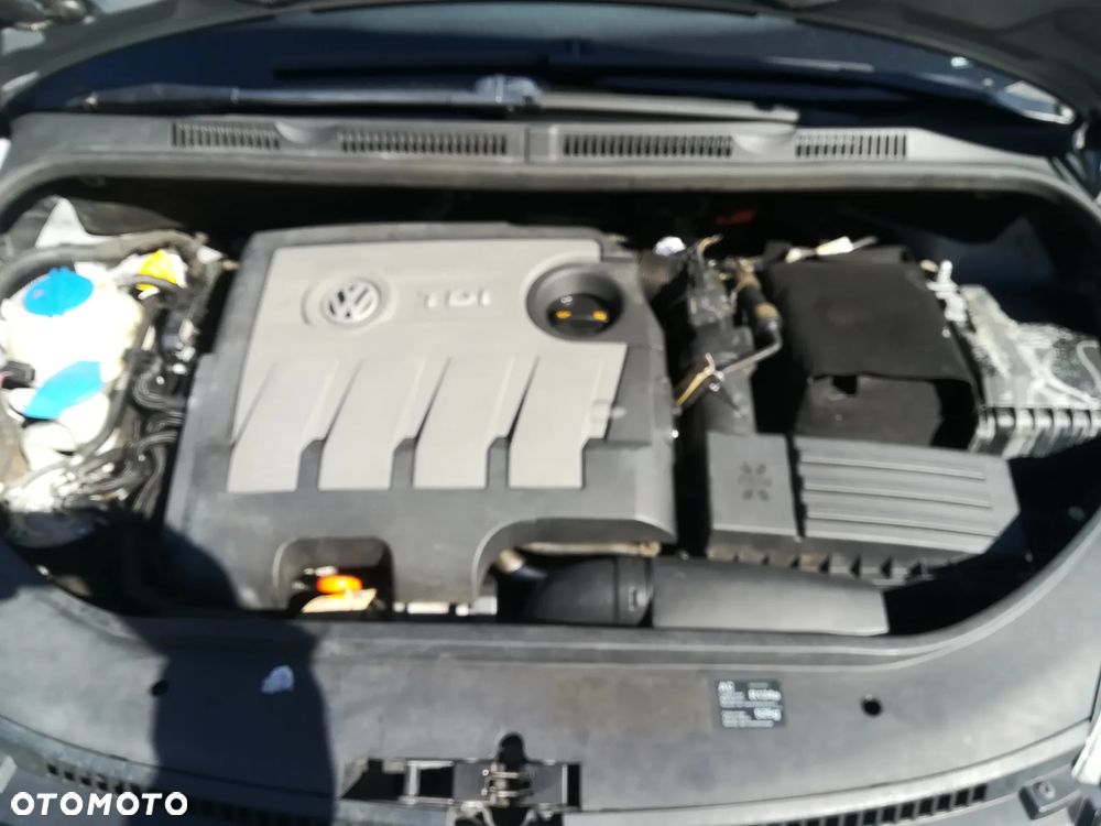 Volkswagen Golf Plus 1.6 TDI BlueMot Trendline - 16