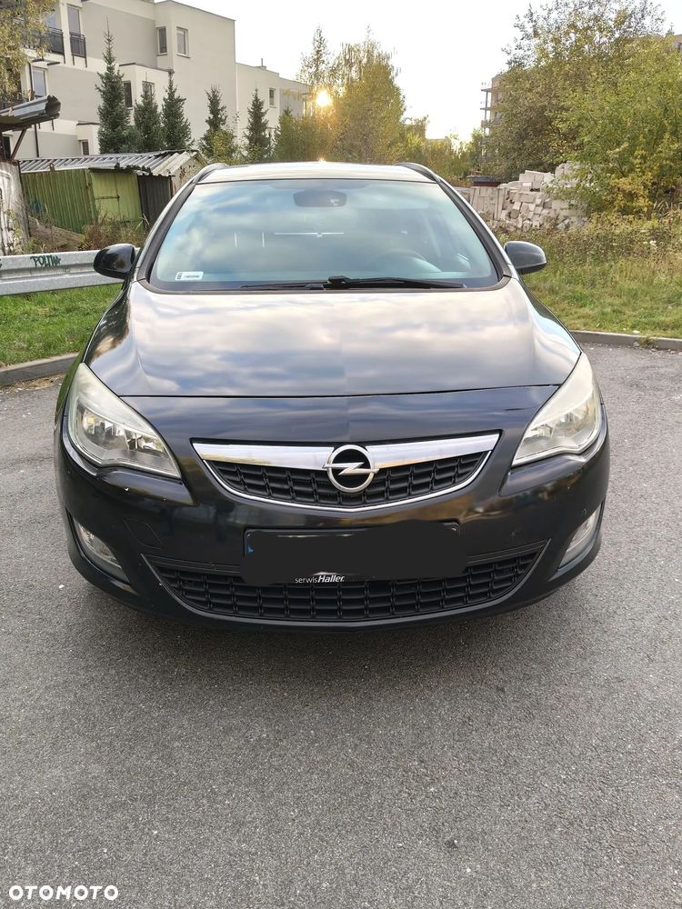 Opel Astra 2012 photo 3
