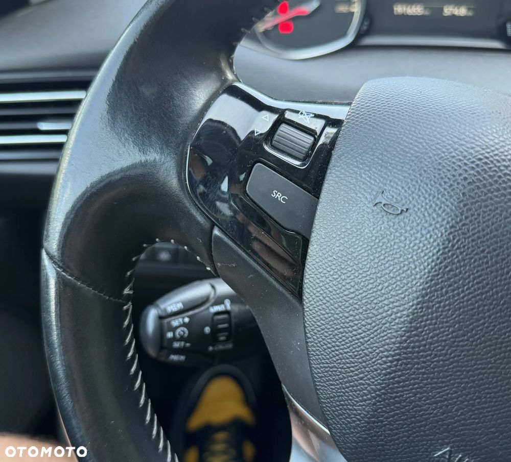 Peugeot 308 PureTech 110 Stop & Start Allure - 19