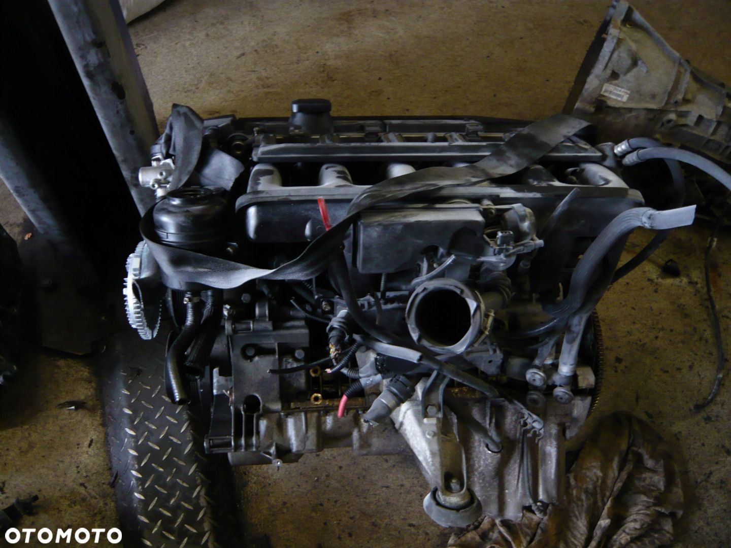 SILNIK KOMPLETNY BMW E46 2.2 R6 M54B22 - 1