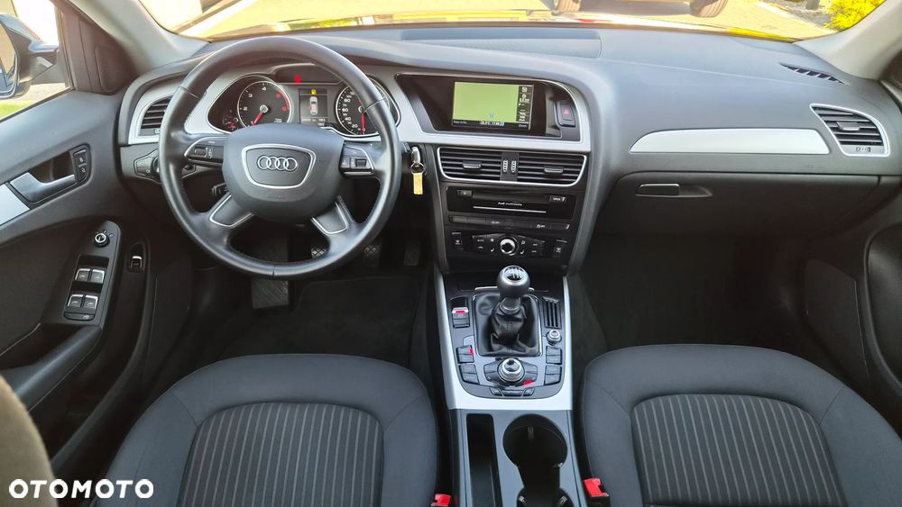 Audi A4 Avant 2.0 TDI DPF S line Sportpaket - 7
