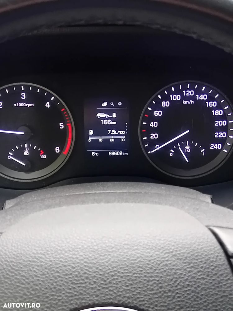 Hyundai Tucson 2.0 CRDI 4WD 6MT Style - 6