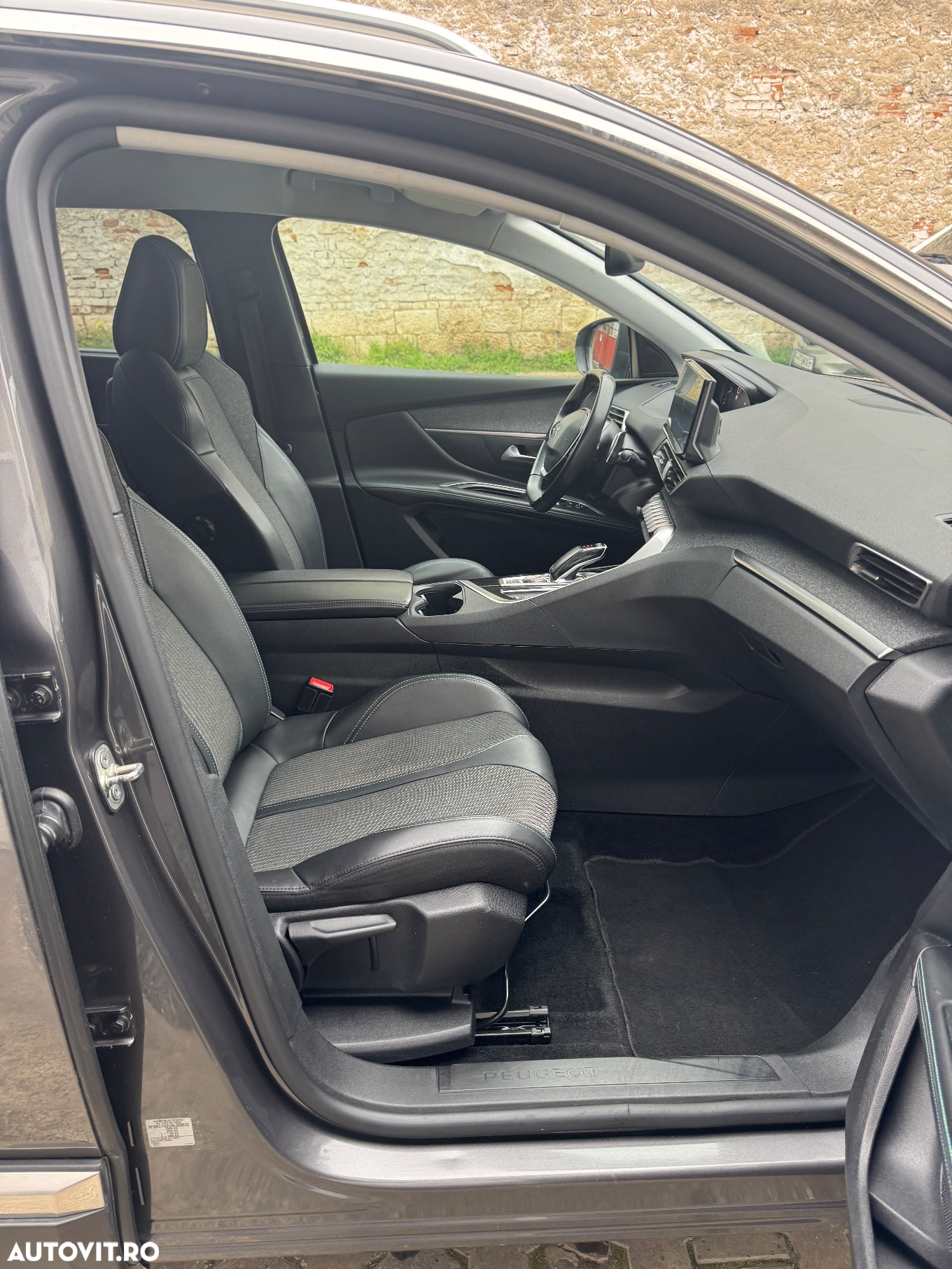 Peugeot 5008 1.5 BlueHDI s&s EAT8 Allure - 23