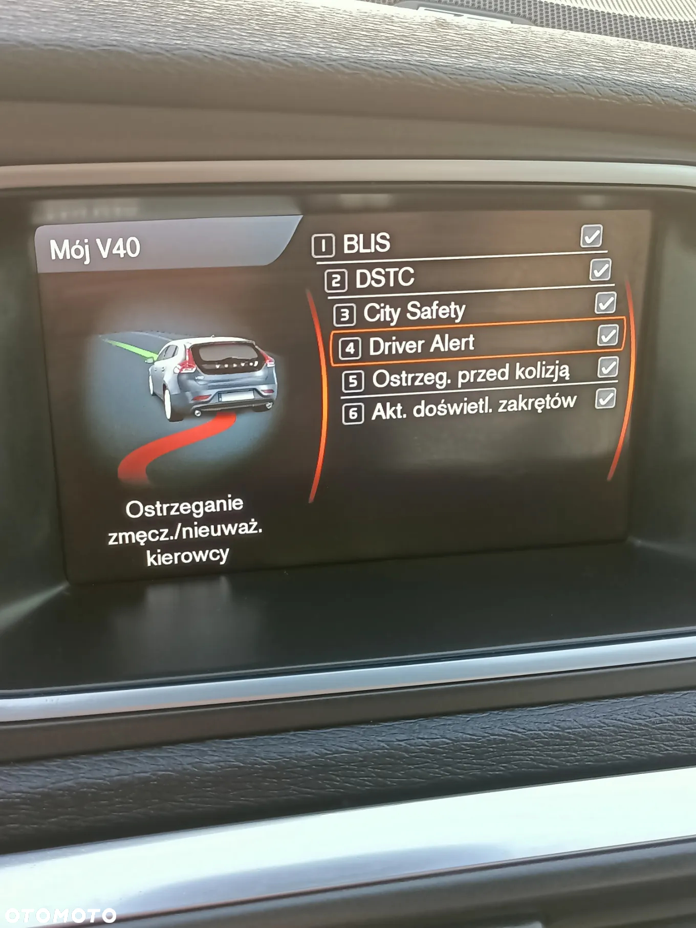 Volvo V40 D4 Geartronic Summum - 21