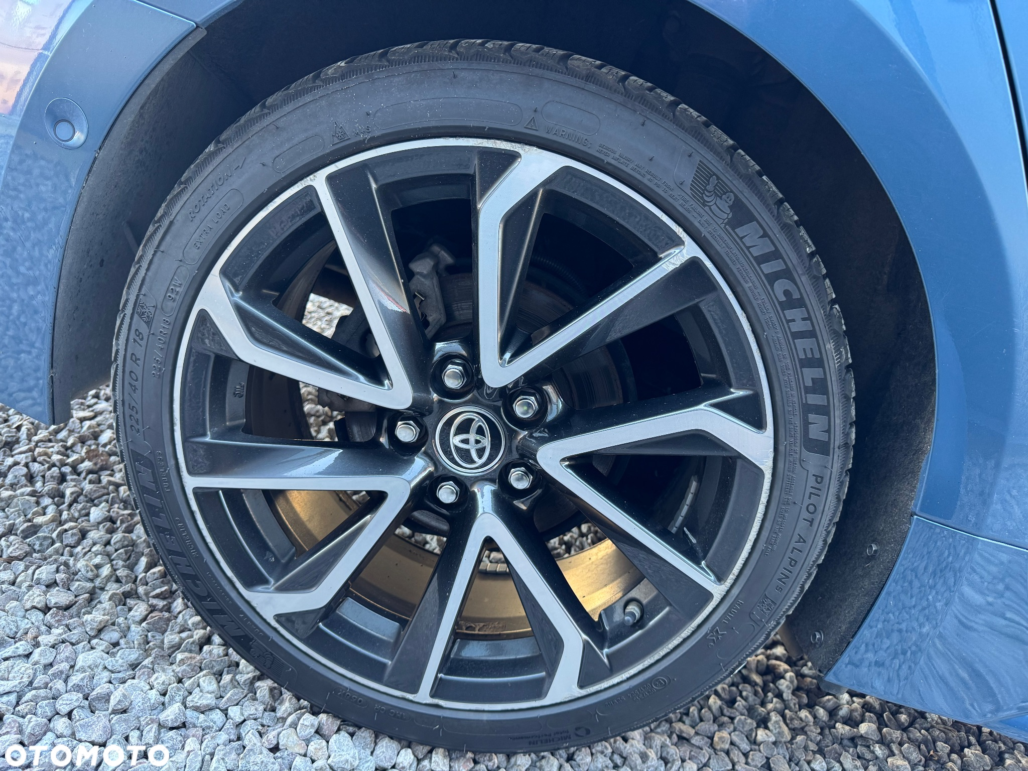 Toyota Corolla 2.0 Hybrid Executive - 25