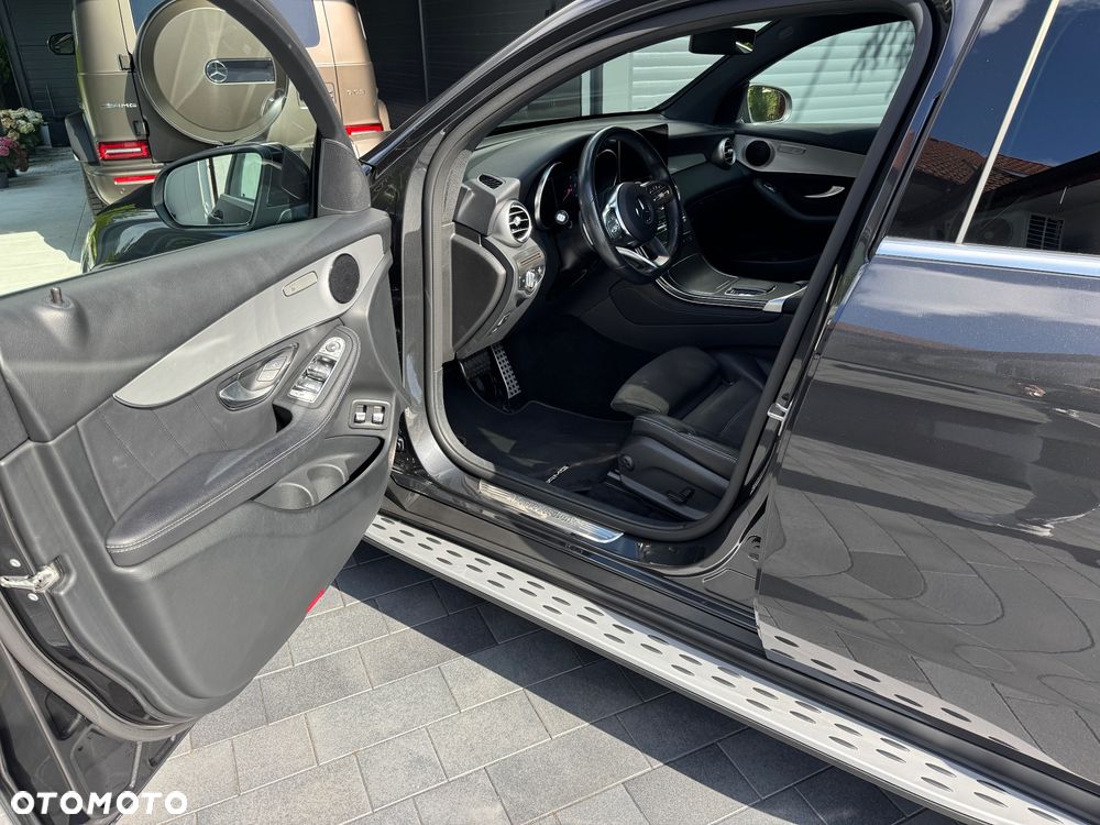 Mercedes-Benz GLC 220 d 4Matic 9G-TRONIC AMG Line - 11