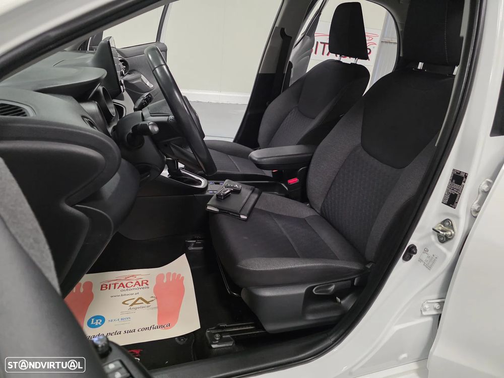 Toyota Yaris 1.5 HDF Exclusive - 38