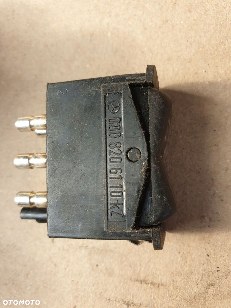 włacznik podgrzewania szyby tyl mercedes w126 w123 - 2