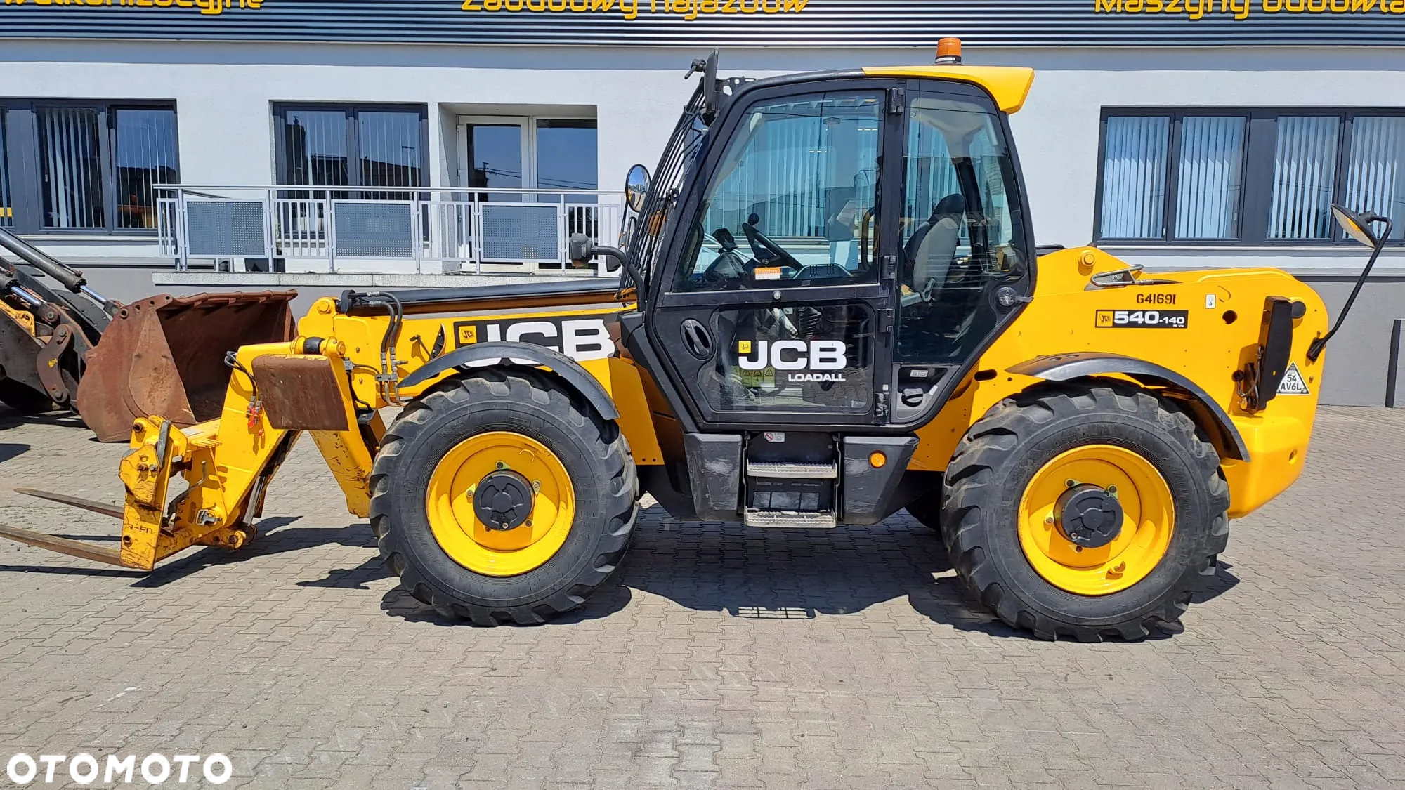 JCB 540-140 świeżo sprowadzona - 2