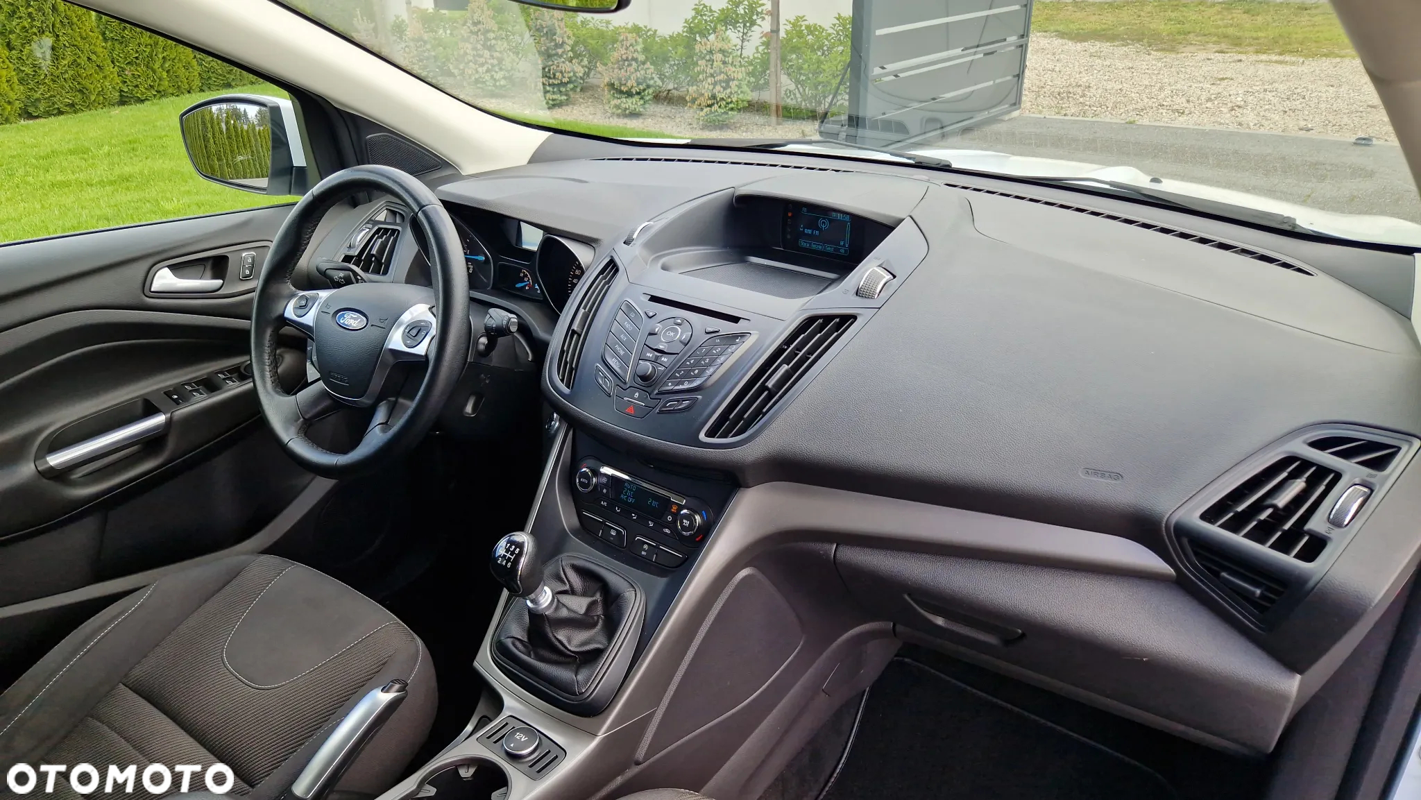 Ford Kuga 2.0 TDCi 2x4 Titanium - 14