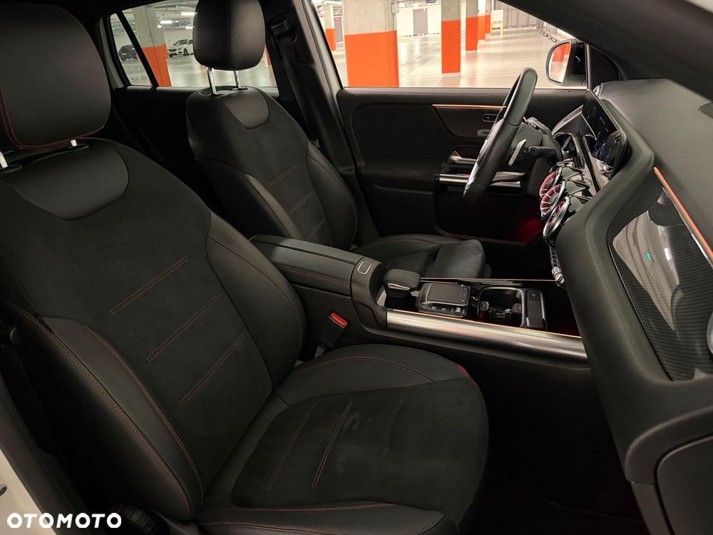 Mercedes-Benz GLA 250 AMG Line - 19