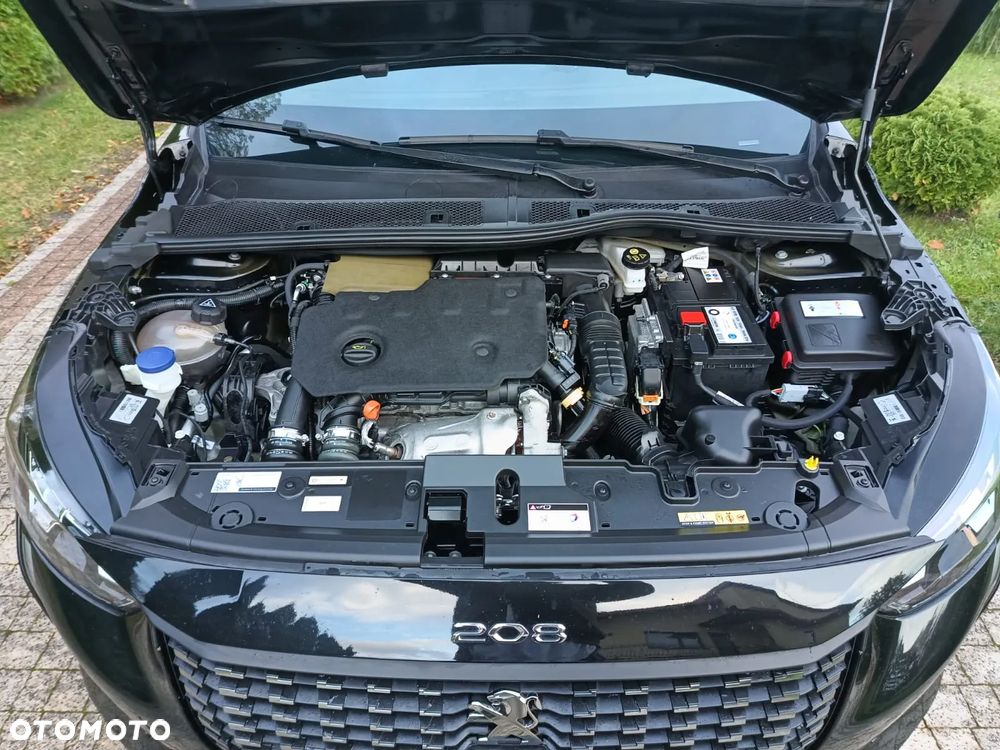 Peugeot 208 - 12