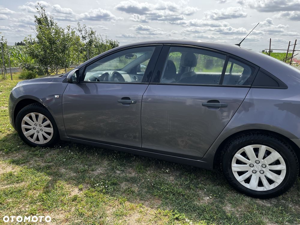 Chevrolet Cruze - 4