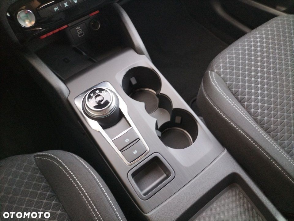 Ford Kuga - 16