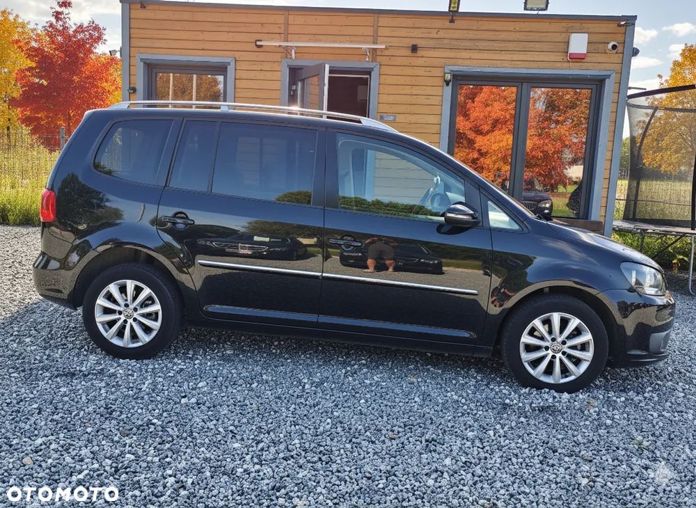 Volkswagen Touran 1.6 TDI DPF Highline - 3