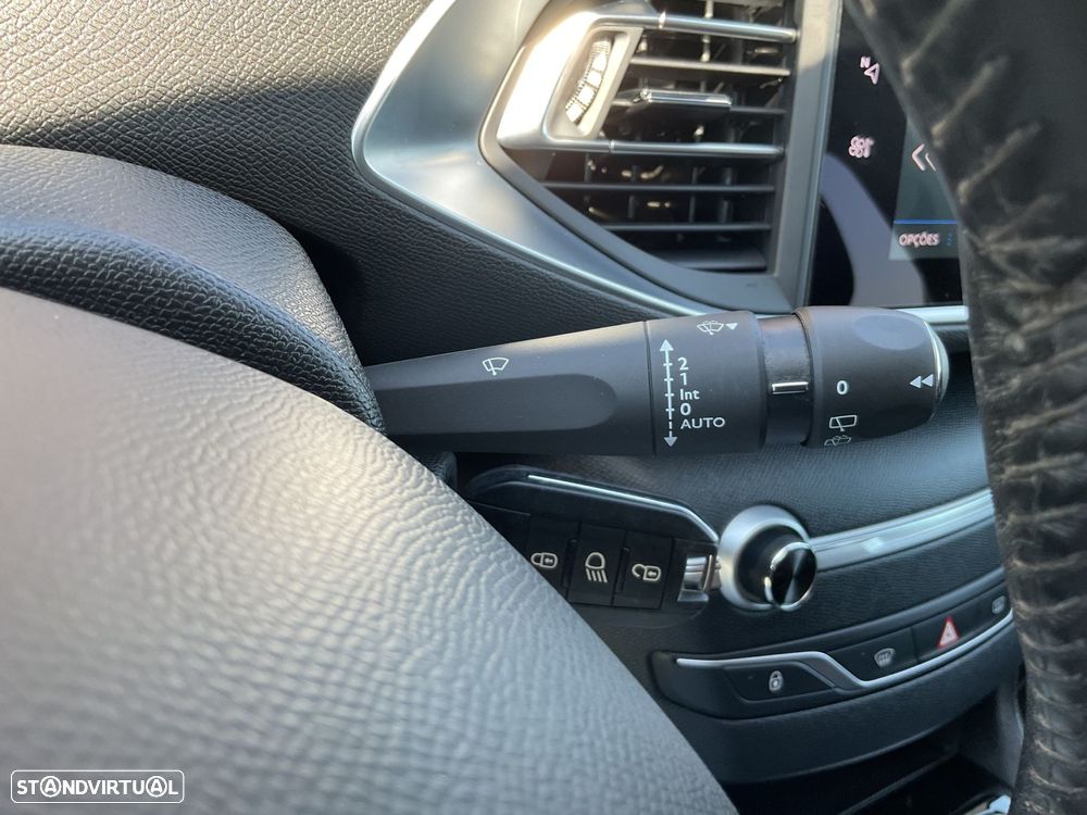 Peugeot 308 1.5 BlueHDi Style - 21