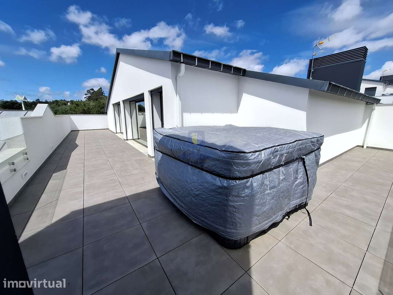 Apartamento T3 duplex penthouse com elevador, garagem até 3 carros, va - Grande imagem: 4/55