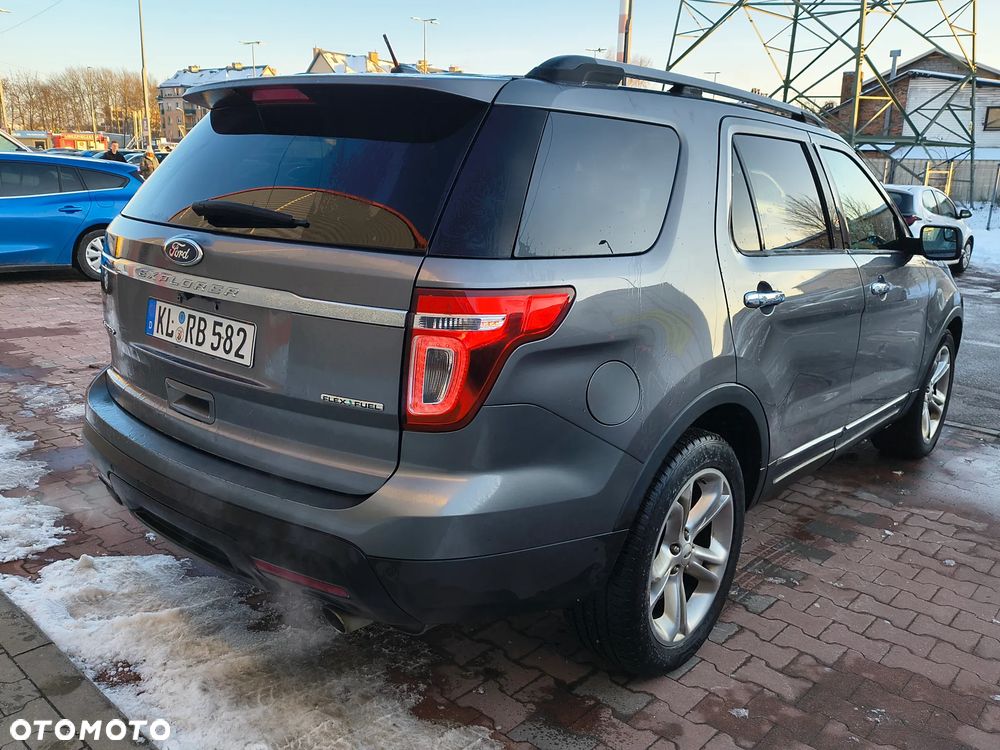 Ford Explorer - 5