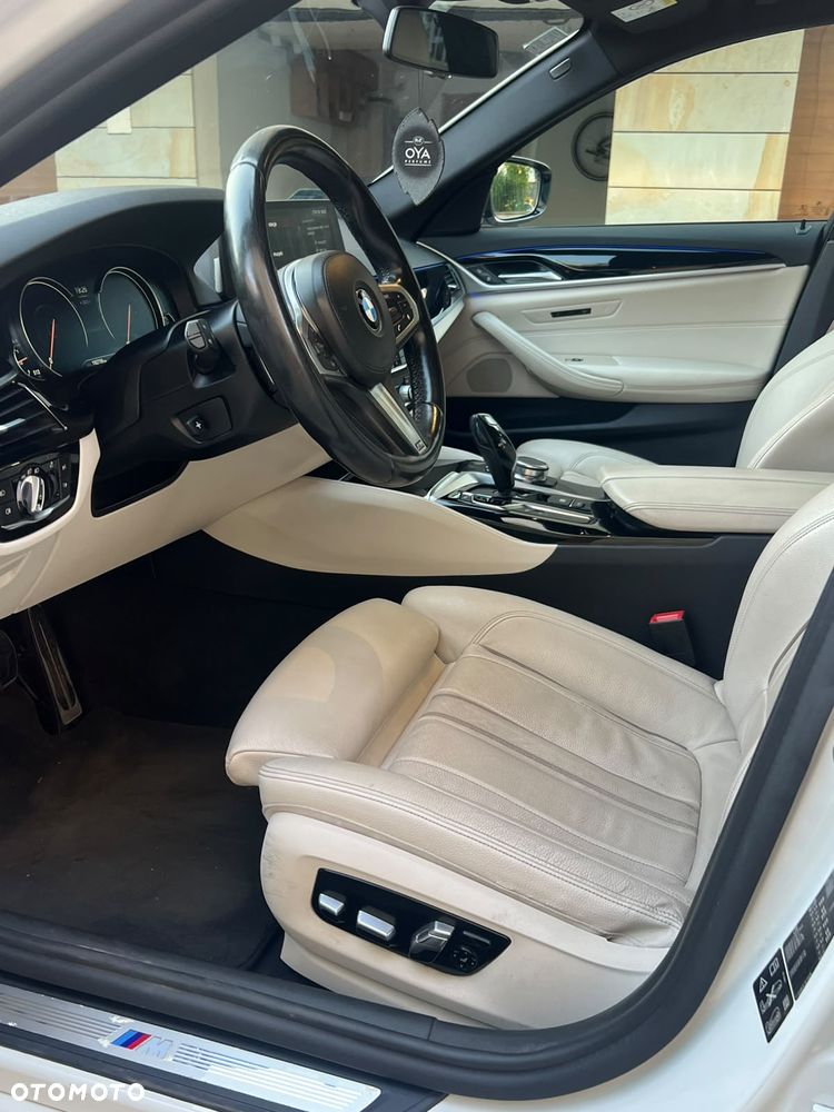 BMW Seria 5 520d xDrive M Sport sport - 22