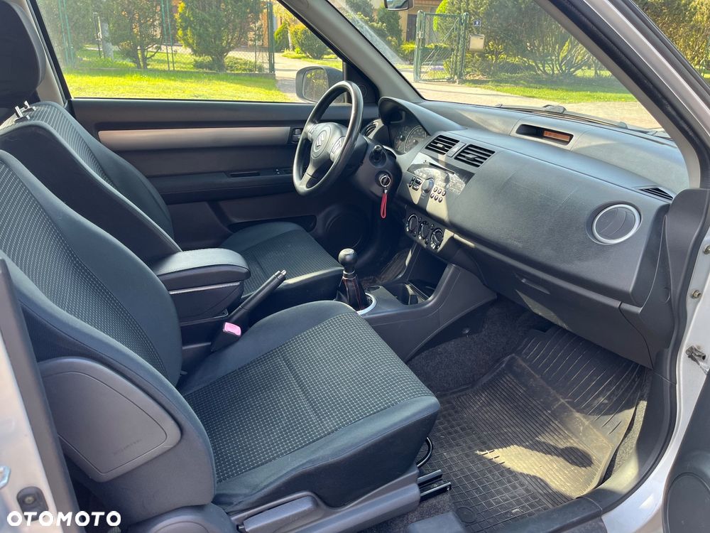 Suzuki Swift 1.3 Club - 7
