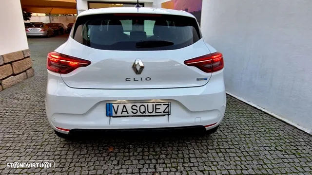 Renault Clio 1.6 E-Tech Exclusive - 5