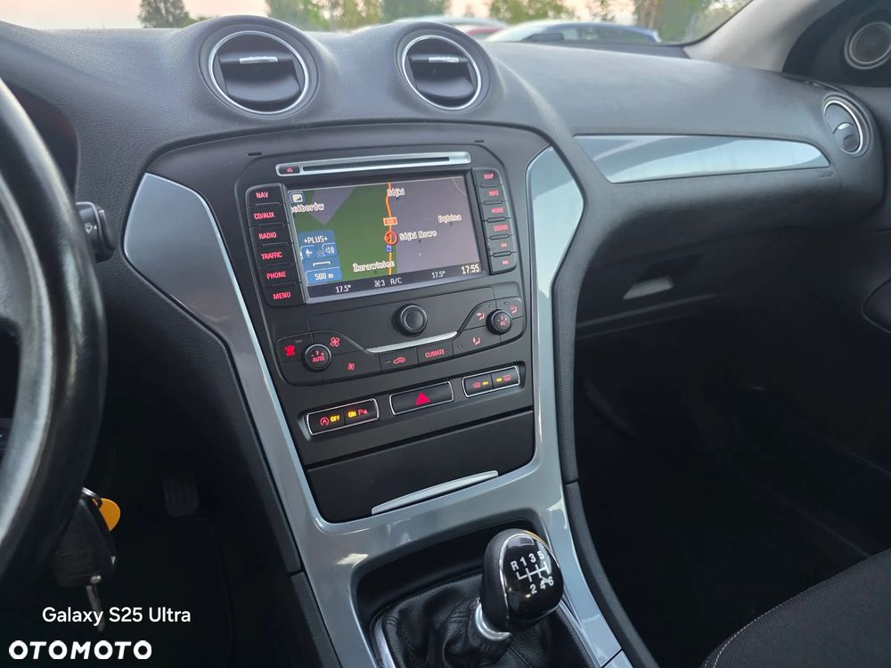 Ford Mondeo - 33