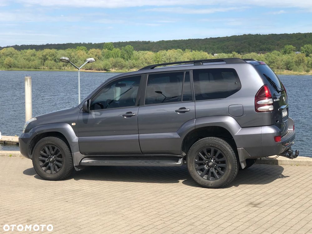 Toyota Land Cruiser - 9