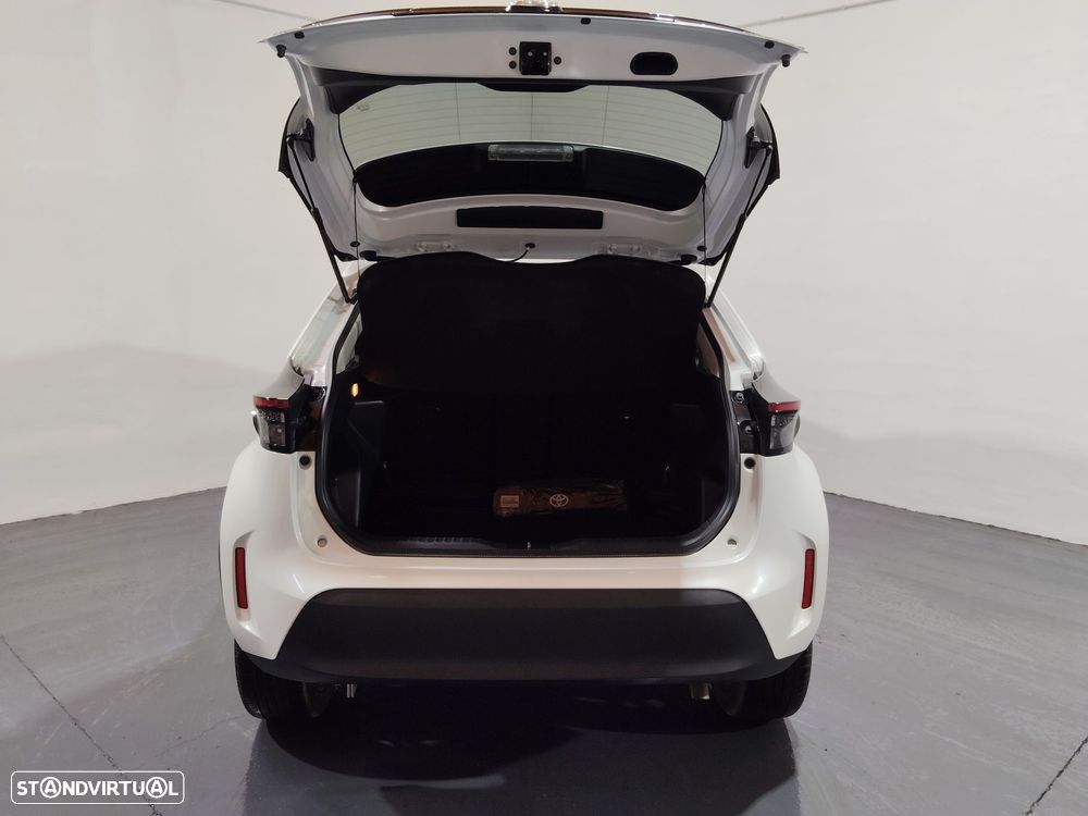 Toyota Yaris Cross 1.5 HDF Luxury - 11