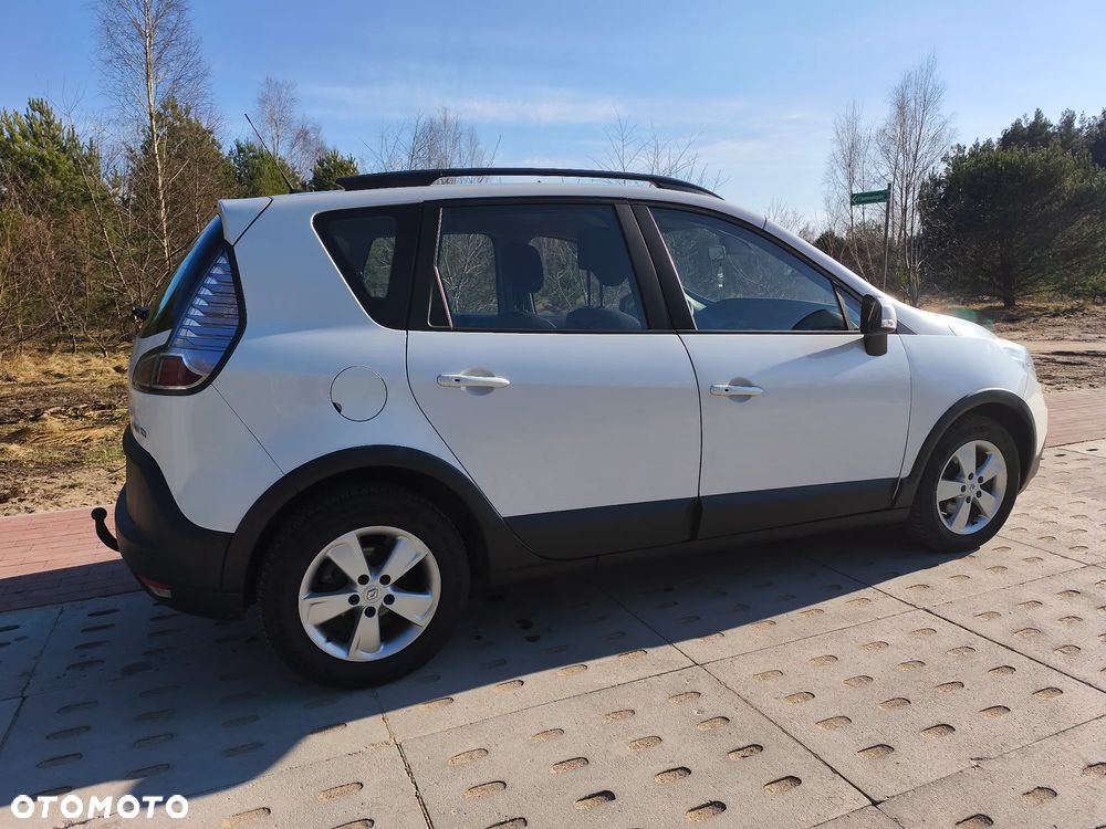 Renault Scenic - 24