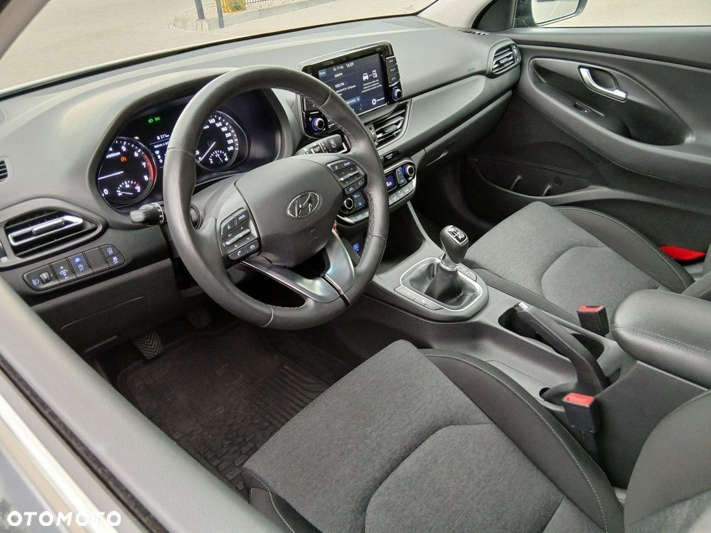 Hyundai i30 1.0 T-GDI Smart - 10