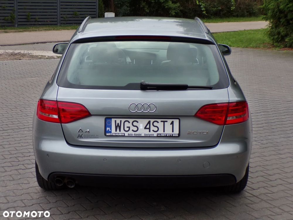 Audi A4 Avant 2.0 TDI DPF Ambiente - 9