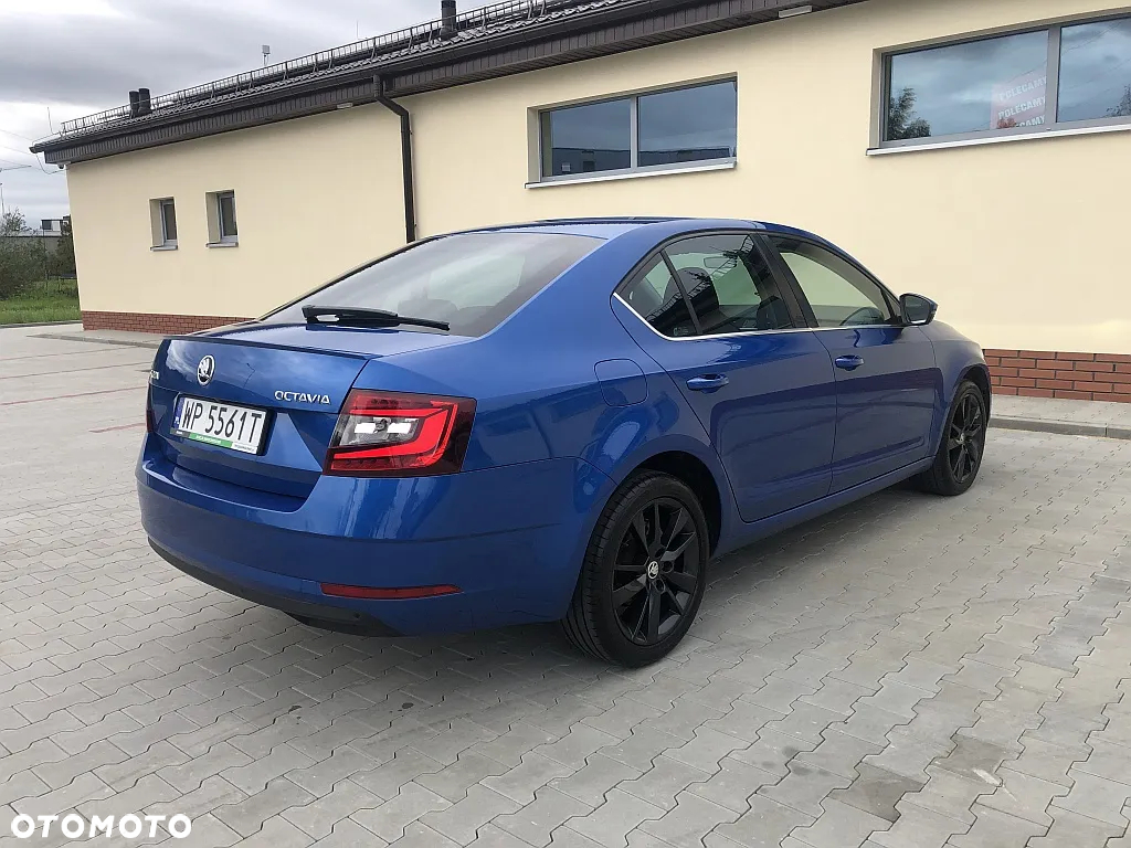 Skoda Octavia 1.5 TSI ACT Style DSG - 5