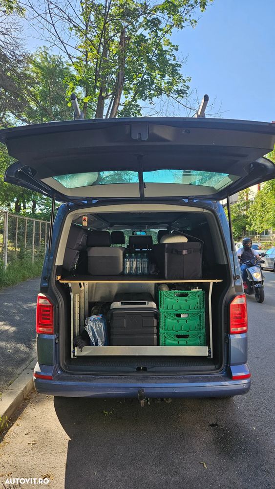Volkswagen Multivan - 12