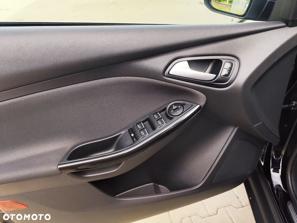 Ford Focus 1.0 EcoBoost Gold X (Edition) - 22
