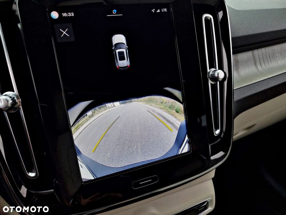 Volvo XC 40 B3 B DKG Ultra Black Edition - 21