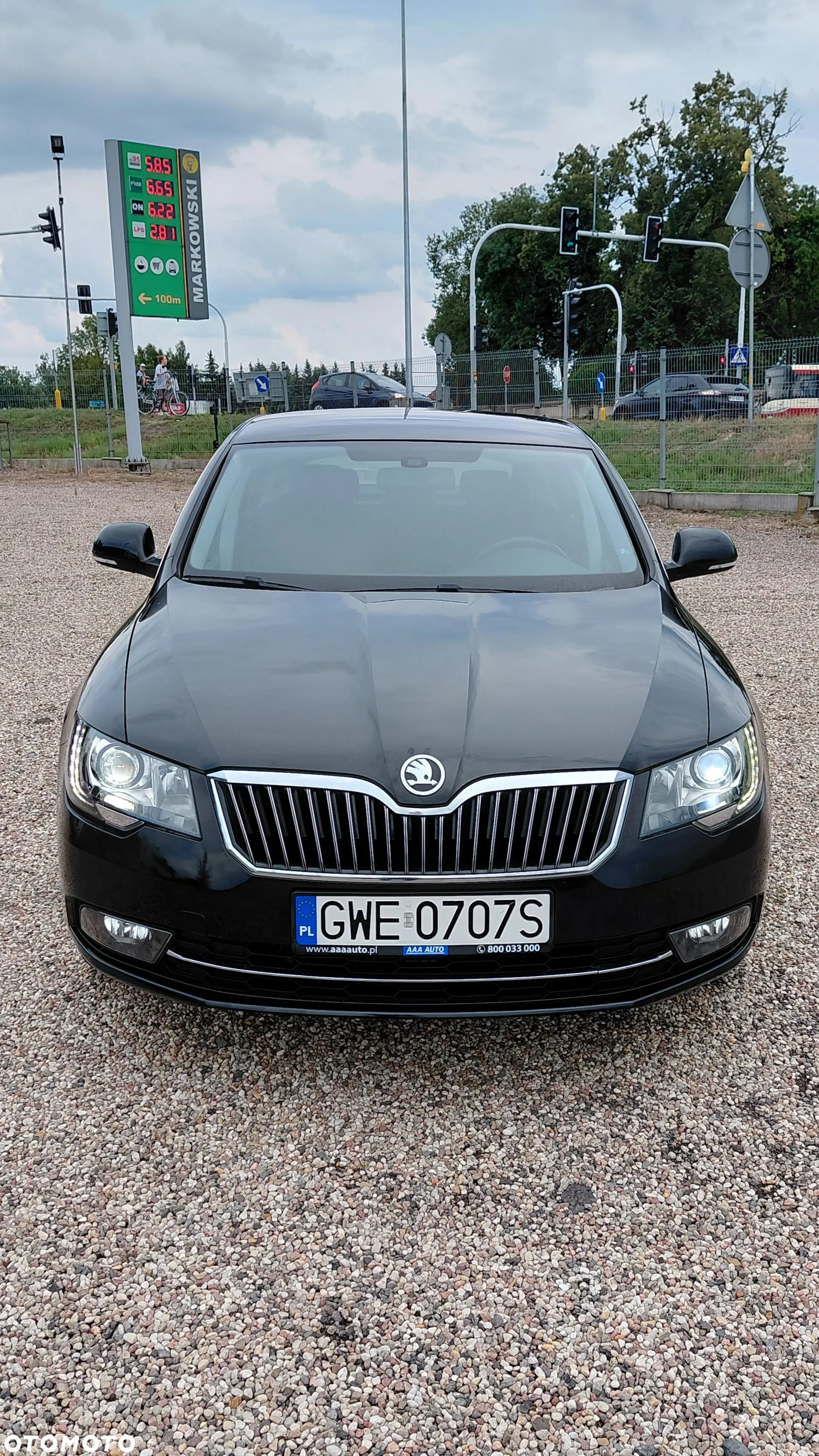 Skoda Superb 2.0 TSI Ambition DSG - 11