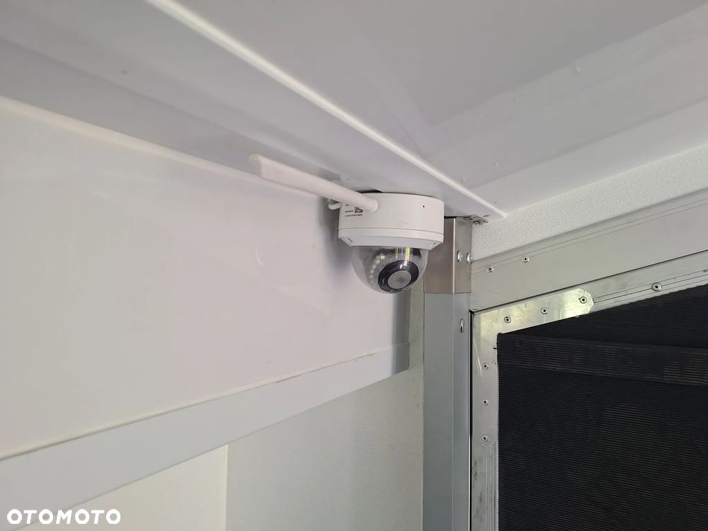 Mercedes-Benz Sprinter 319 - 20