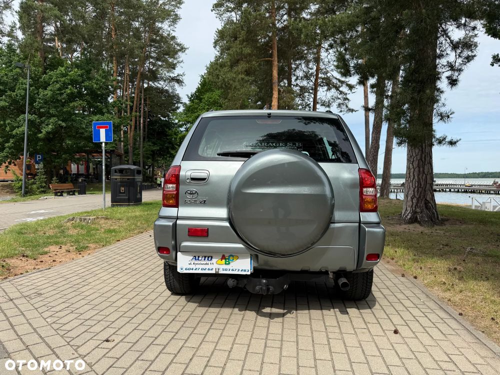 Toyota RAV4 - 9