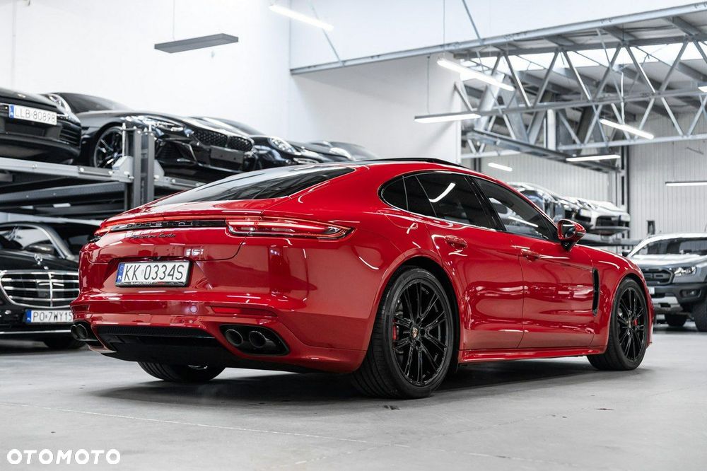 Porsche Panamera Turbo - 8