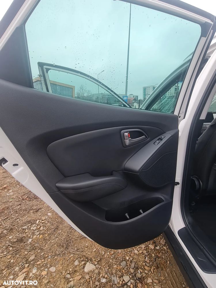 Hyundai ix35 2.0 CRDI 4WD Automatik Style - 20