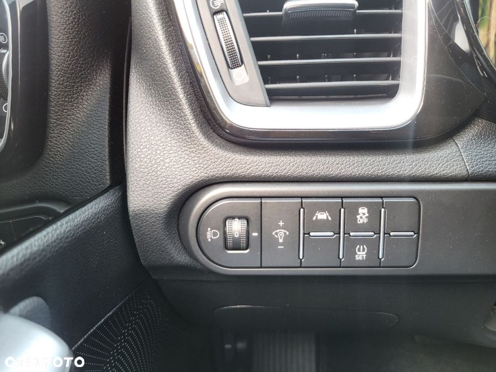 Kia Ceed - 17