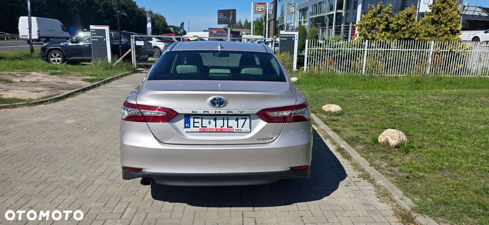 Toyota Camry 2.5 Hybrid Executive CVT - 4