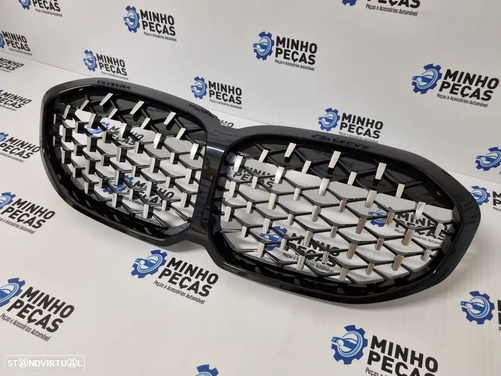 Grelha Frontal BMW Série 1 (F40) Look Diamond - 3