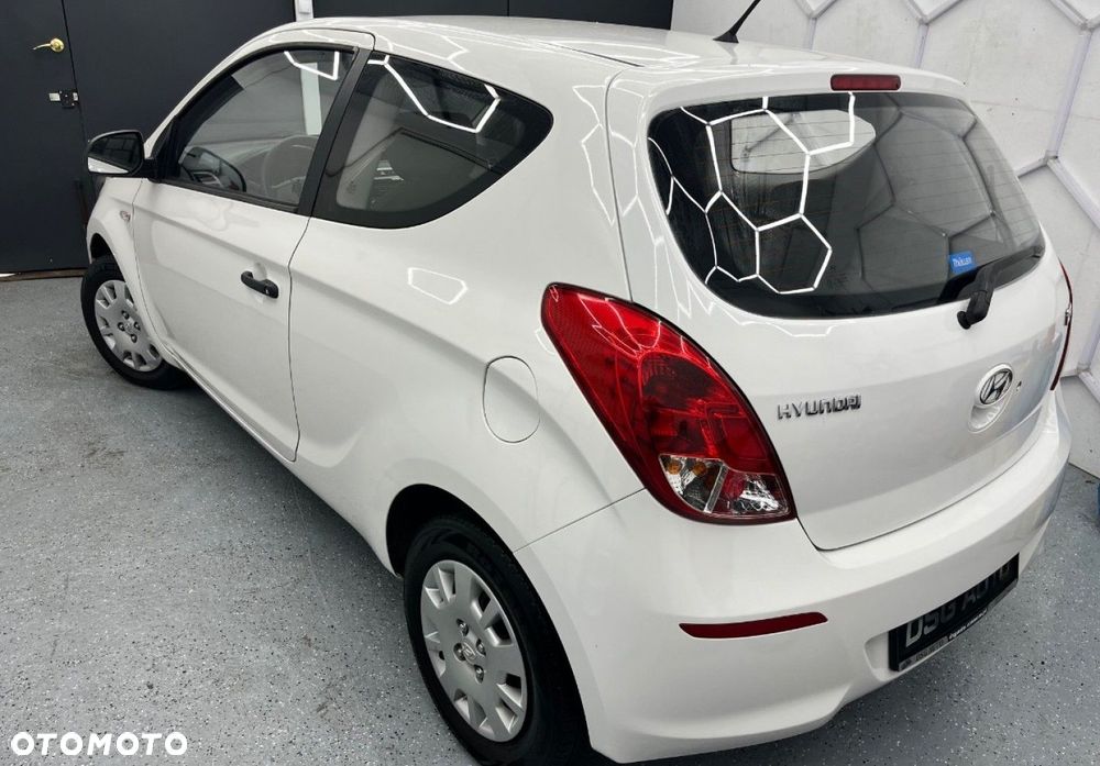 Hyundai i20 - 16