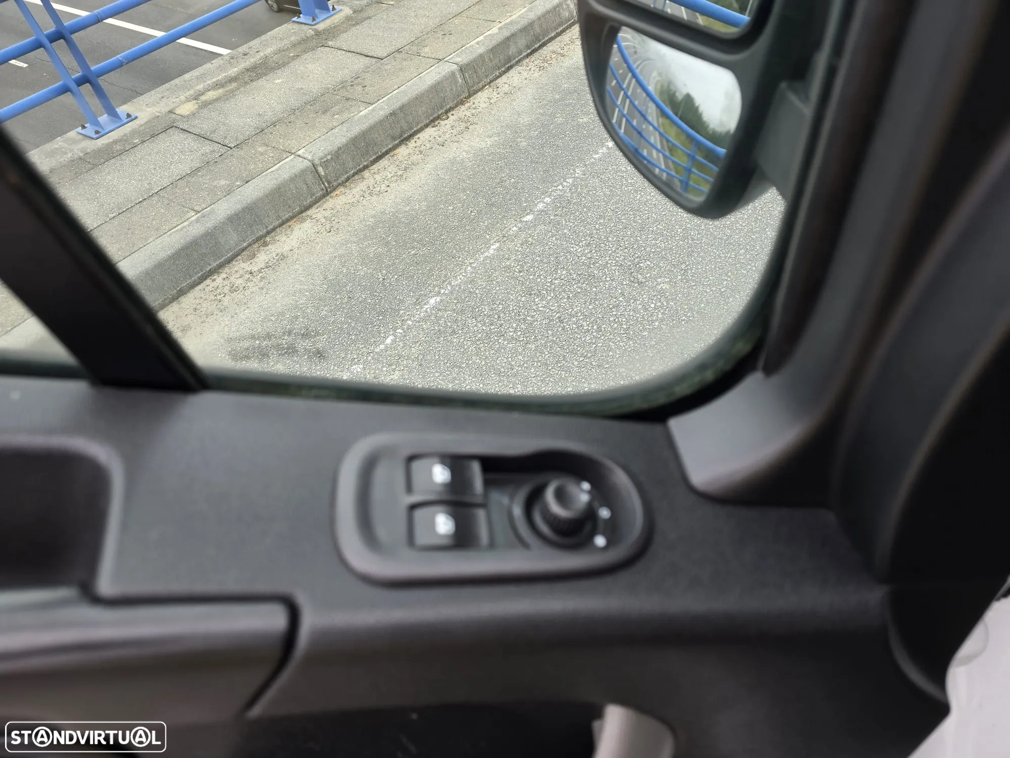 Renault Master 2.3 DCI 135 L3H3 - 19